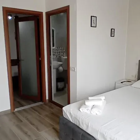 Casa Saturn Gazde/Camere de închiriat Eforie Nord