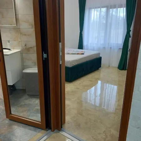 Casa Saturn Gazde/Camere de închiriat