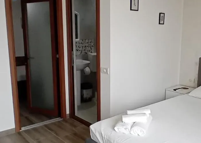 Casa Saturn Δωμάτια σε οικογενειακή κατοικία Eforie Nord